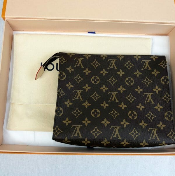 Louis Vuitton Toiletry Pouch Monogram Canvas Clutch Bag for sale