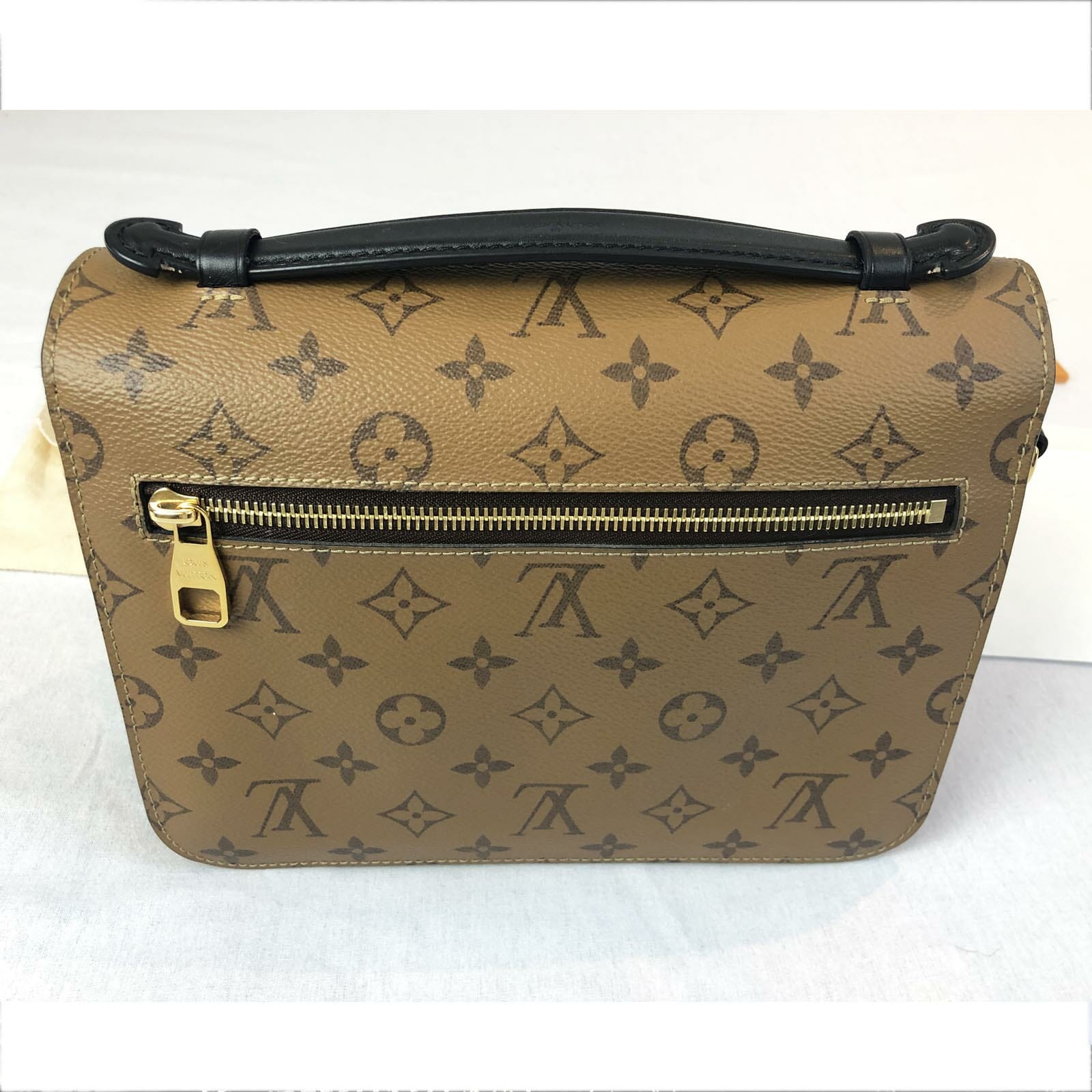 lv metis pochette reverse