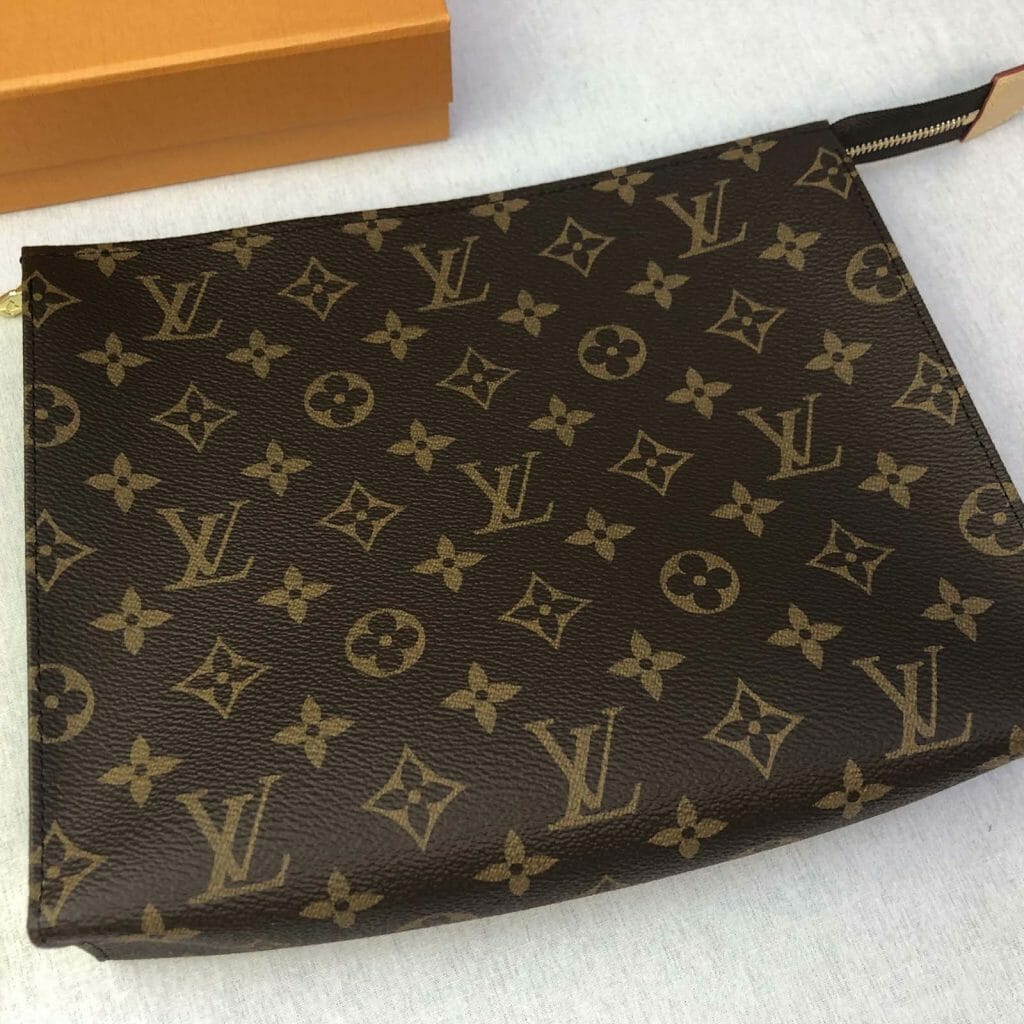 Louis Vuitton Toiletry Pouch 26 Monogram Clutch Bag - BRAND NEW ...