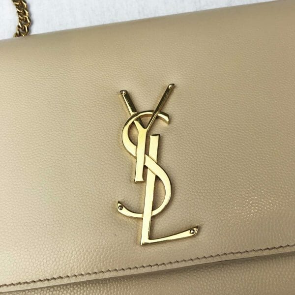 saint laurent kate medium bag in nude powder with gold logo close