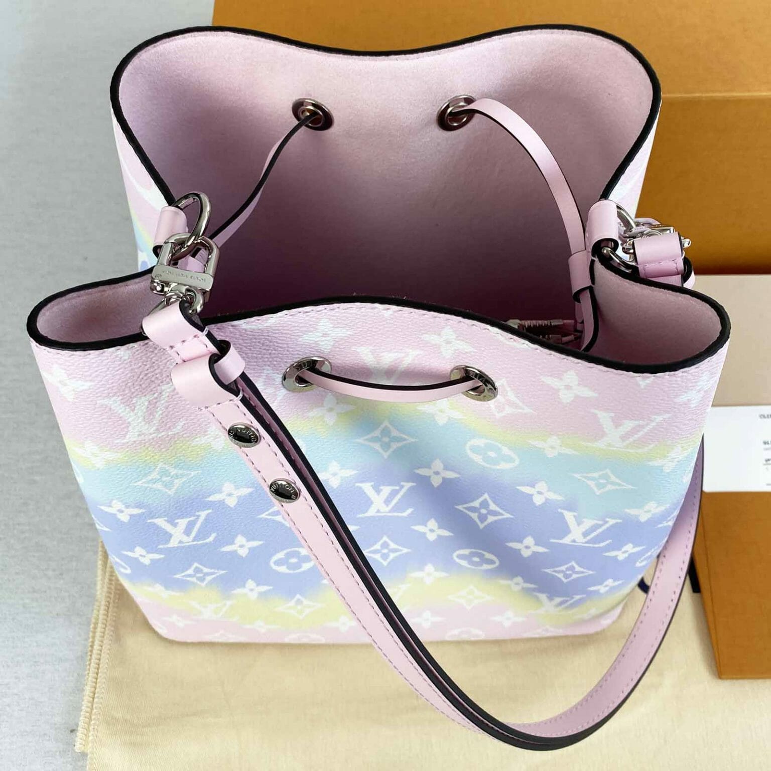 Louis Vuitton Escale Neonoe Pastel Bucket Bag Brand New Handbagholic 