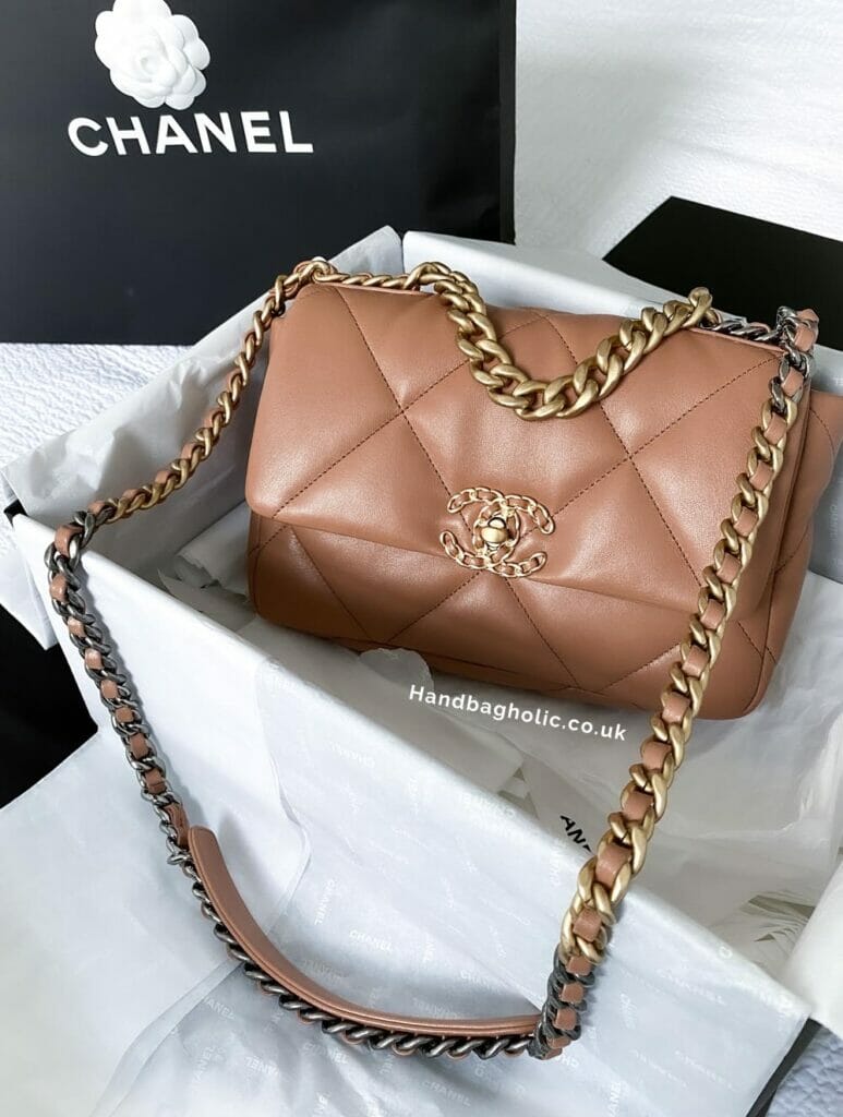 CHANEL 19 REVIEW 