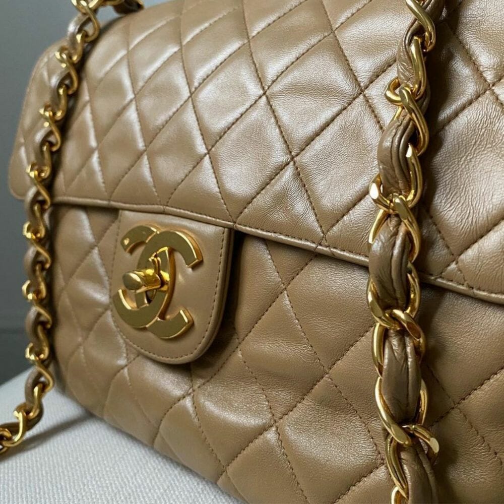 Chanel Classic Jumbo '5 Years On' Review: Wear and Tear, Weight